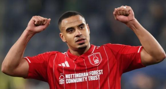 hth-英媒:曼联有意引进穆里略,且考虑给马奎尔开10万镑周薪合同